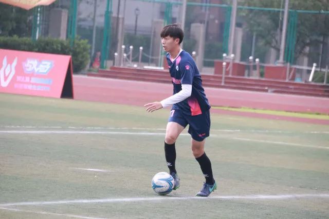丁俊晖以6-2力克威尔逊，成功晋级英格兰公开赛四强
